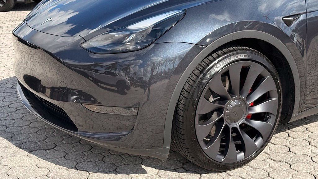 2024 Tesla Model Y Performance