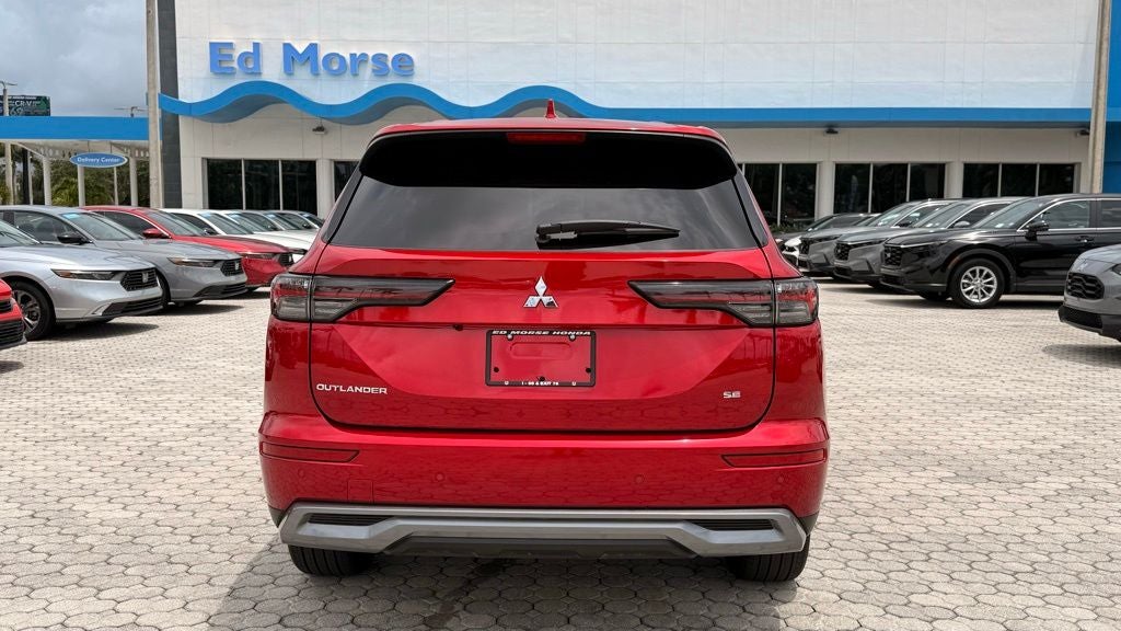 2025 Mitsubishi Outlander SE