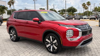 2025 Mitsubishi Outlander SE