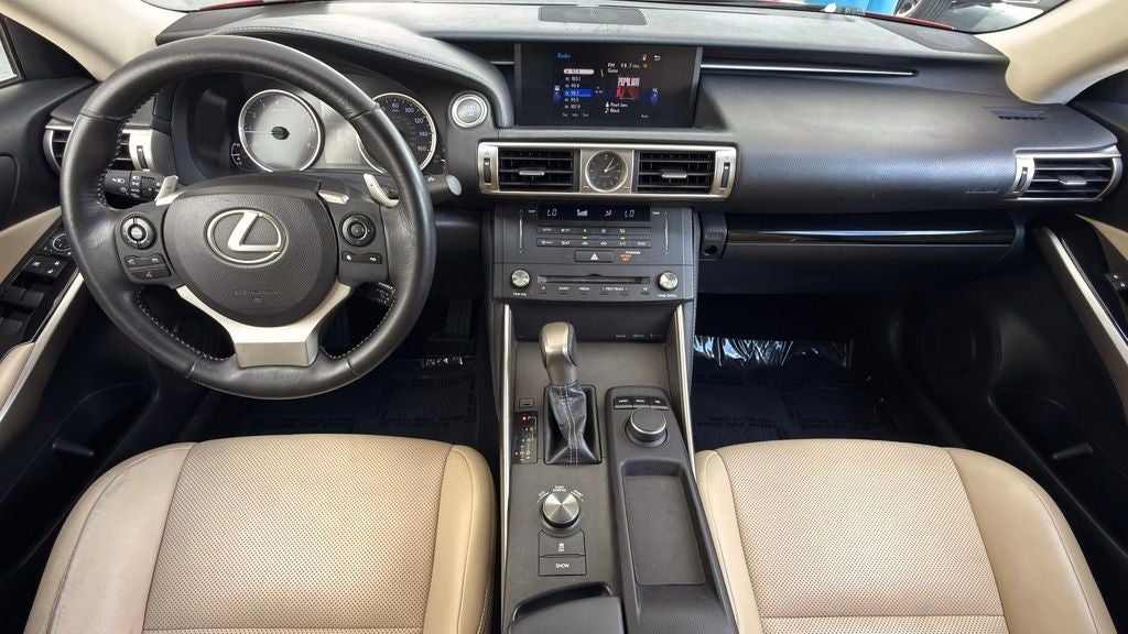 2016 Lexus IS 200t