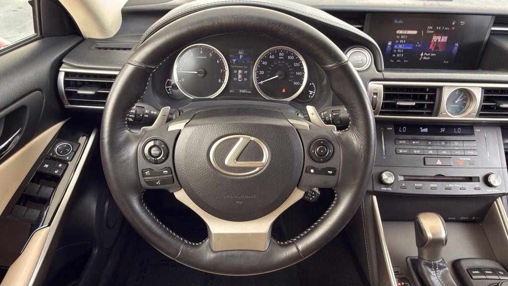 2016 Lexus IS 200t