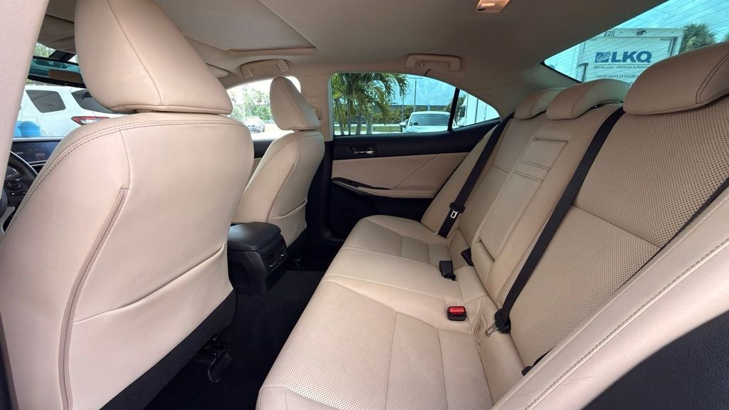 2016 Lexus IS 200t