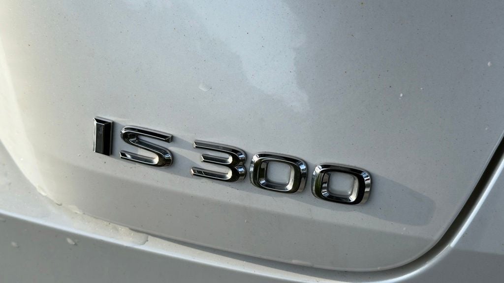 2023 Lexus IS 300