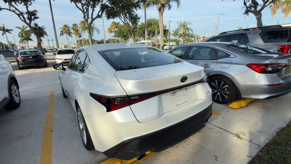 2023 Lexus IS 300
