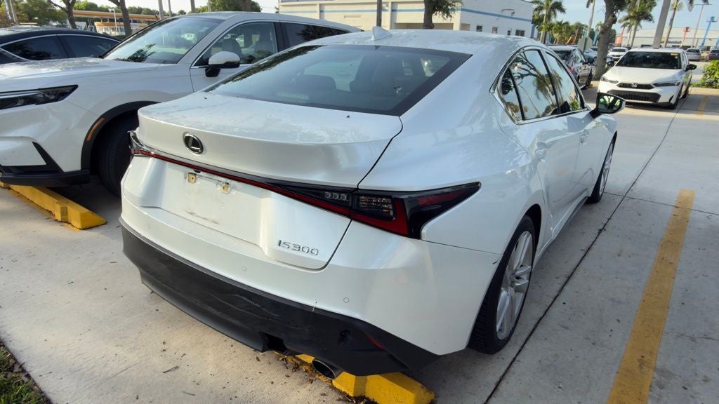 2023 Lexus IS 300