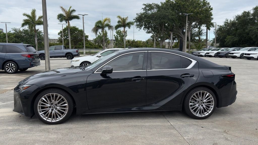 2025 Lexus IS 300