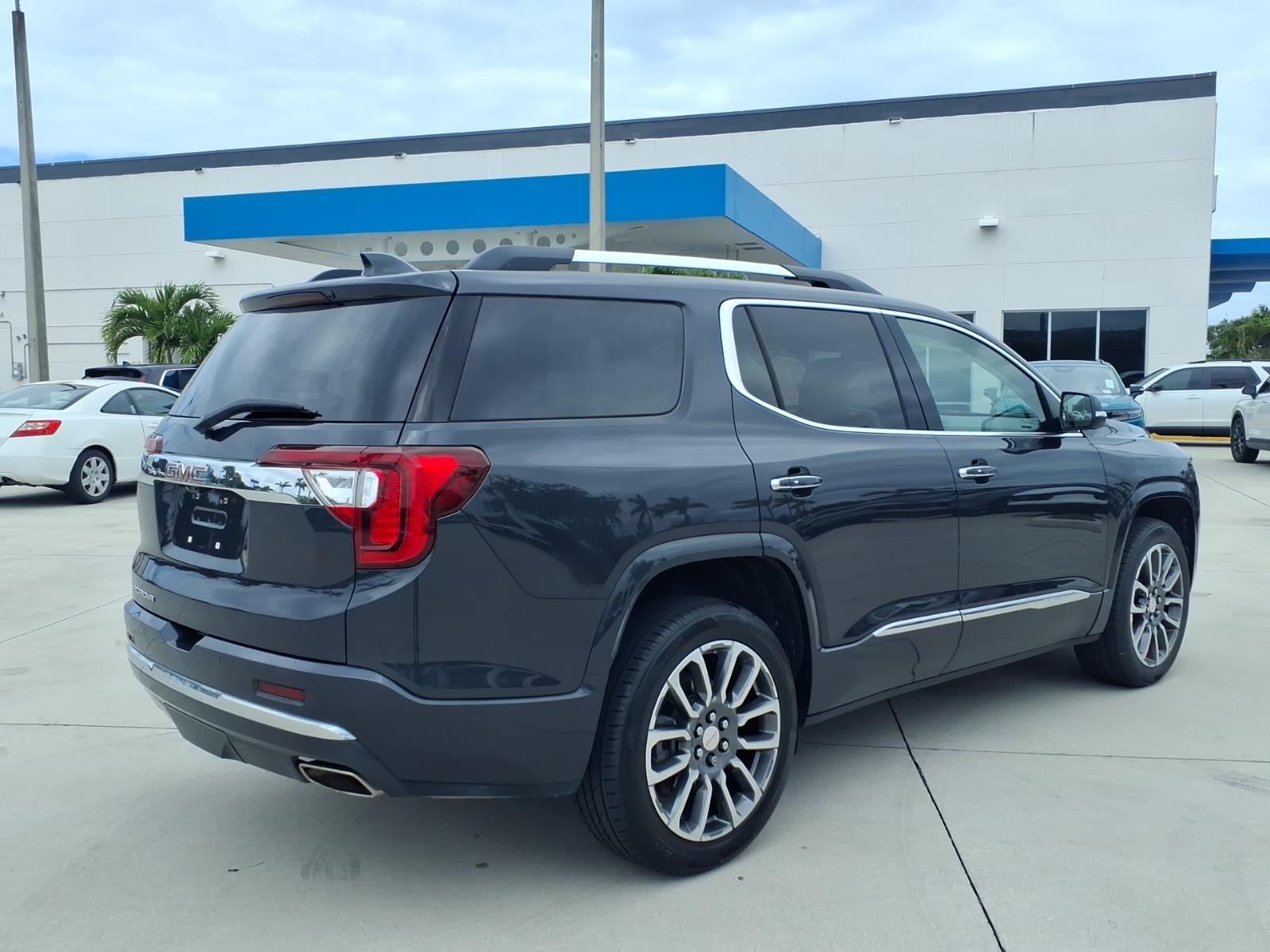 2022 GMC Acadia Denali