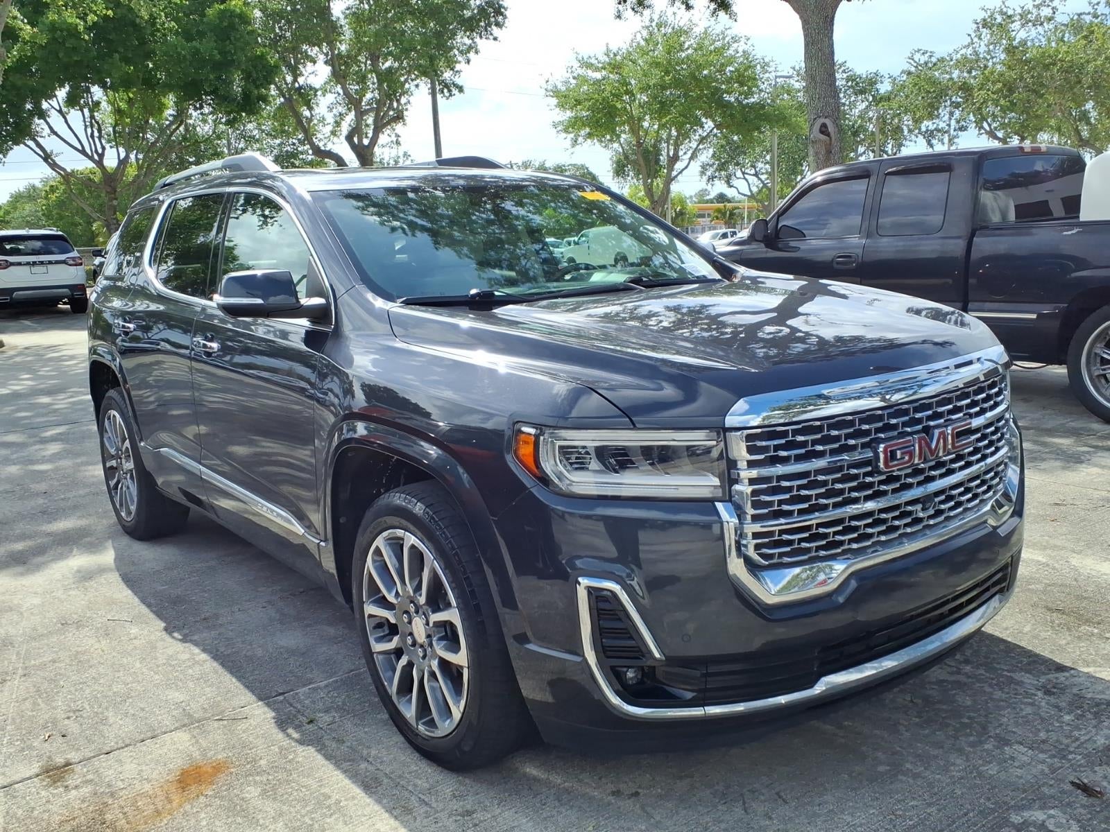 2022 GMC Acadia Denali