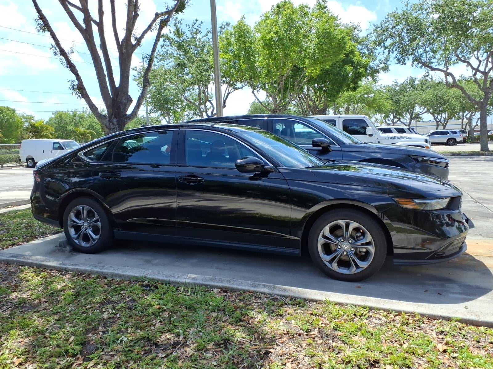 2024 Honda Accord EX