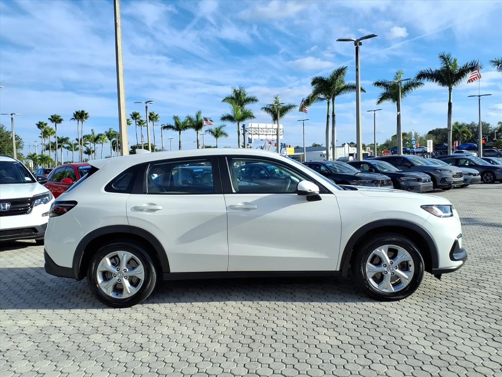 2025 Honda HR-V LX