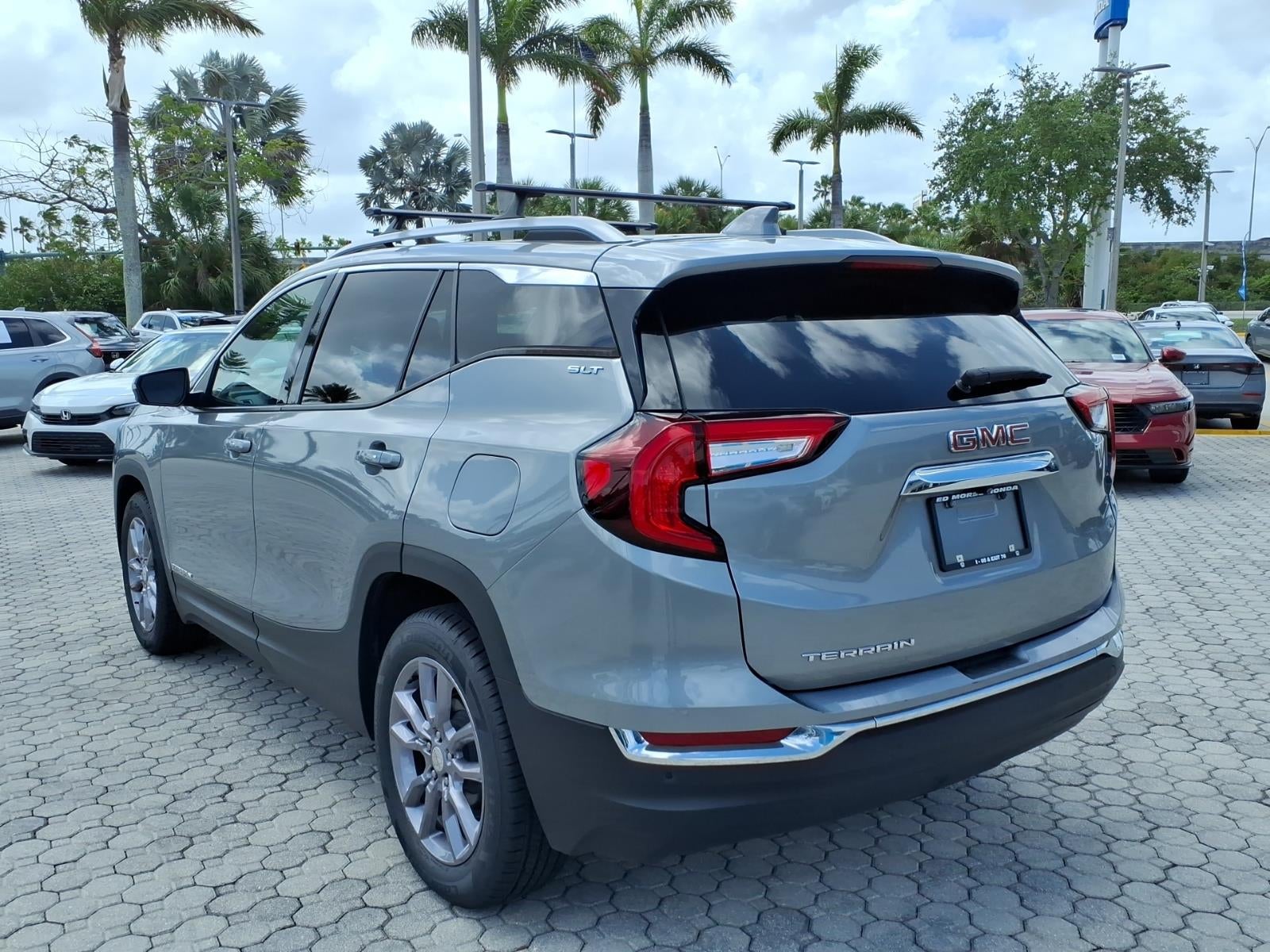 2023 GMC Terrain SLT