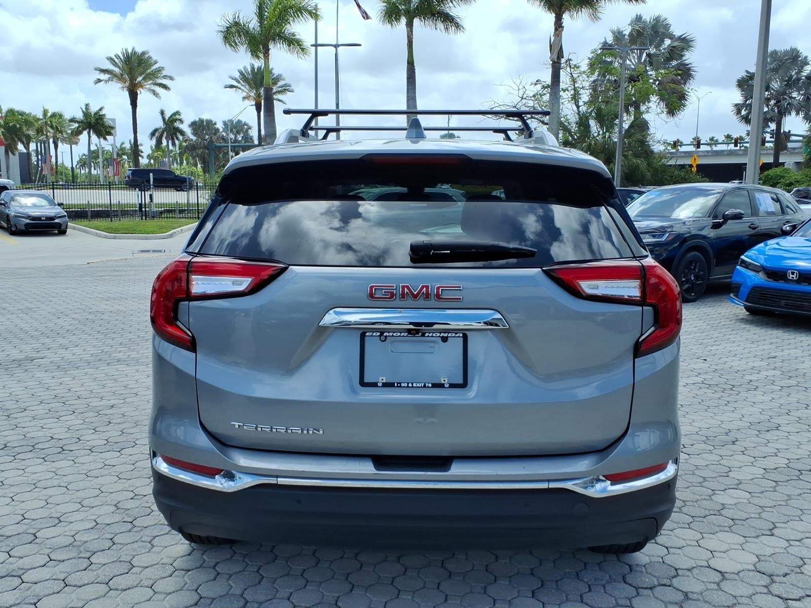 2023 GMC Terrain SLT