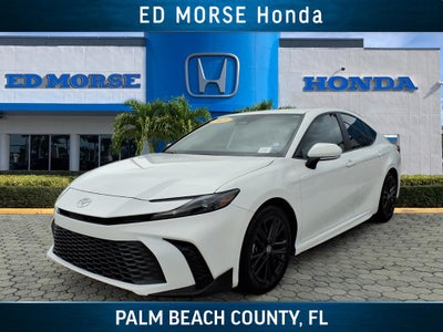 2025 Toyota Camry SE