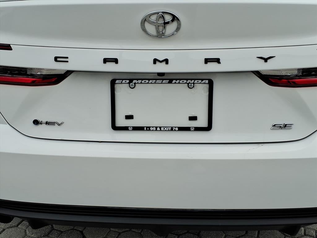 2025 Toyota Camry SE