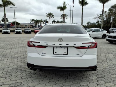 2025 Toyota Camry SE