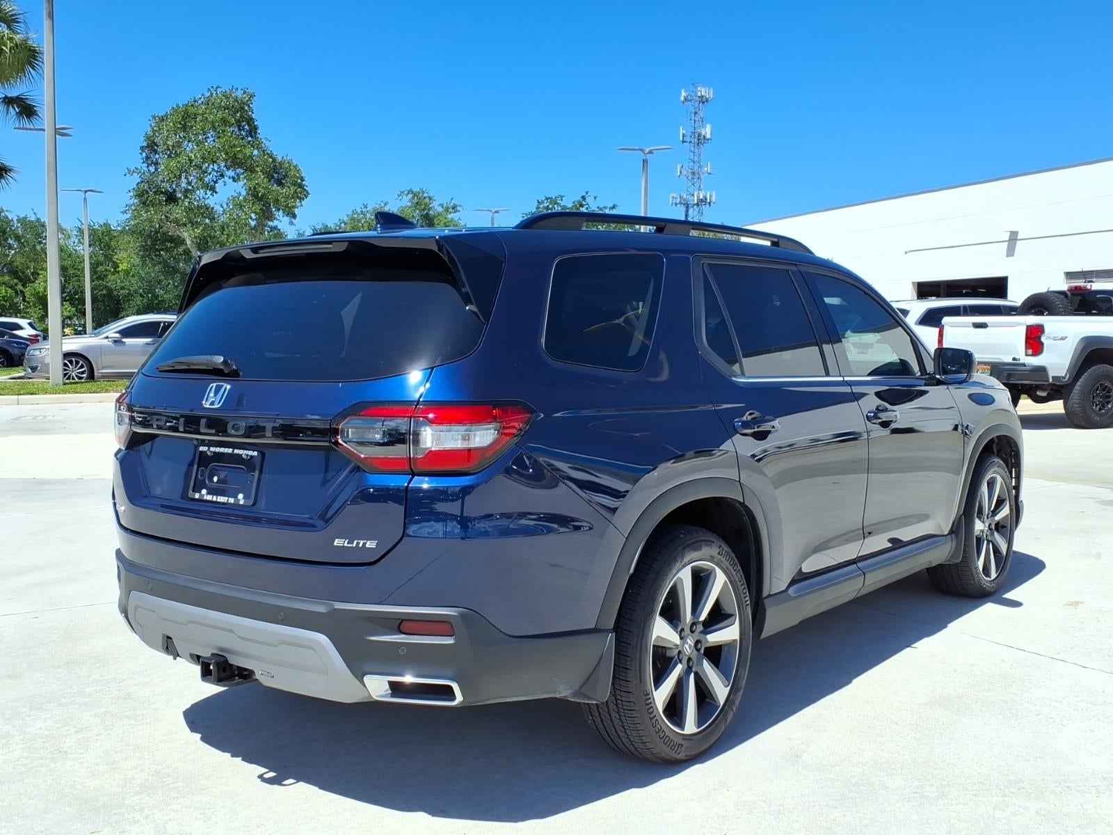 2025 Honda Pilot Elite