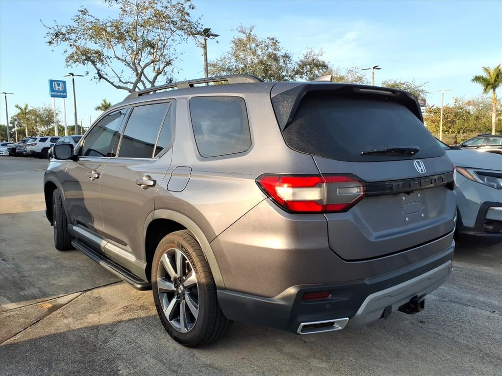 2024 Honda Pilot Touring 8 Passenger