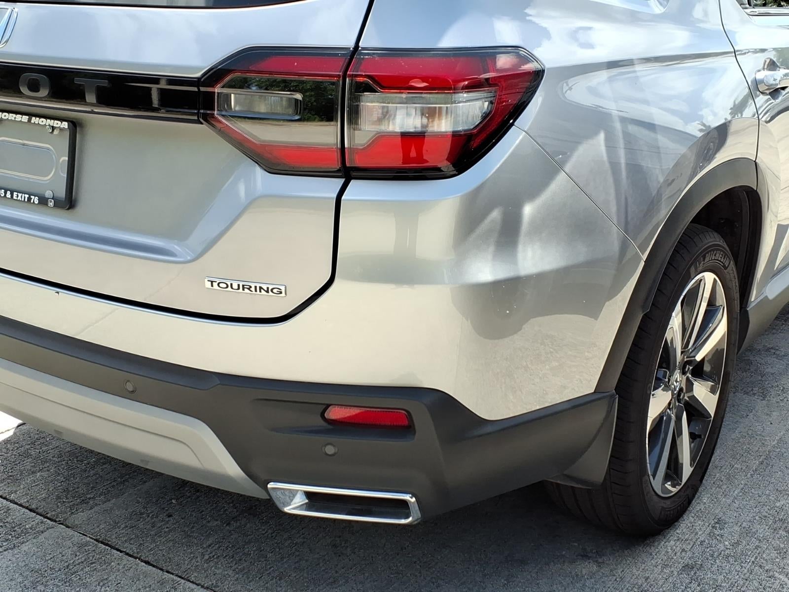 2025 Honda Pilot Touring 8 Passenger