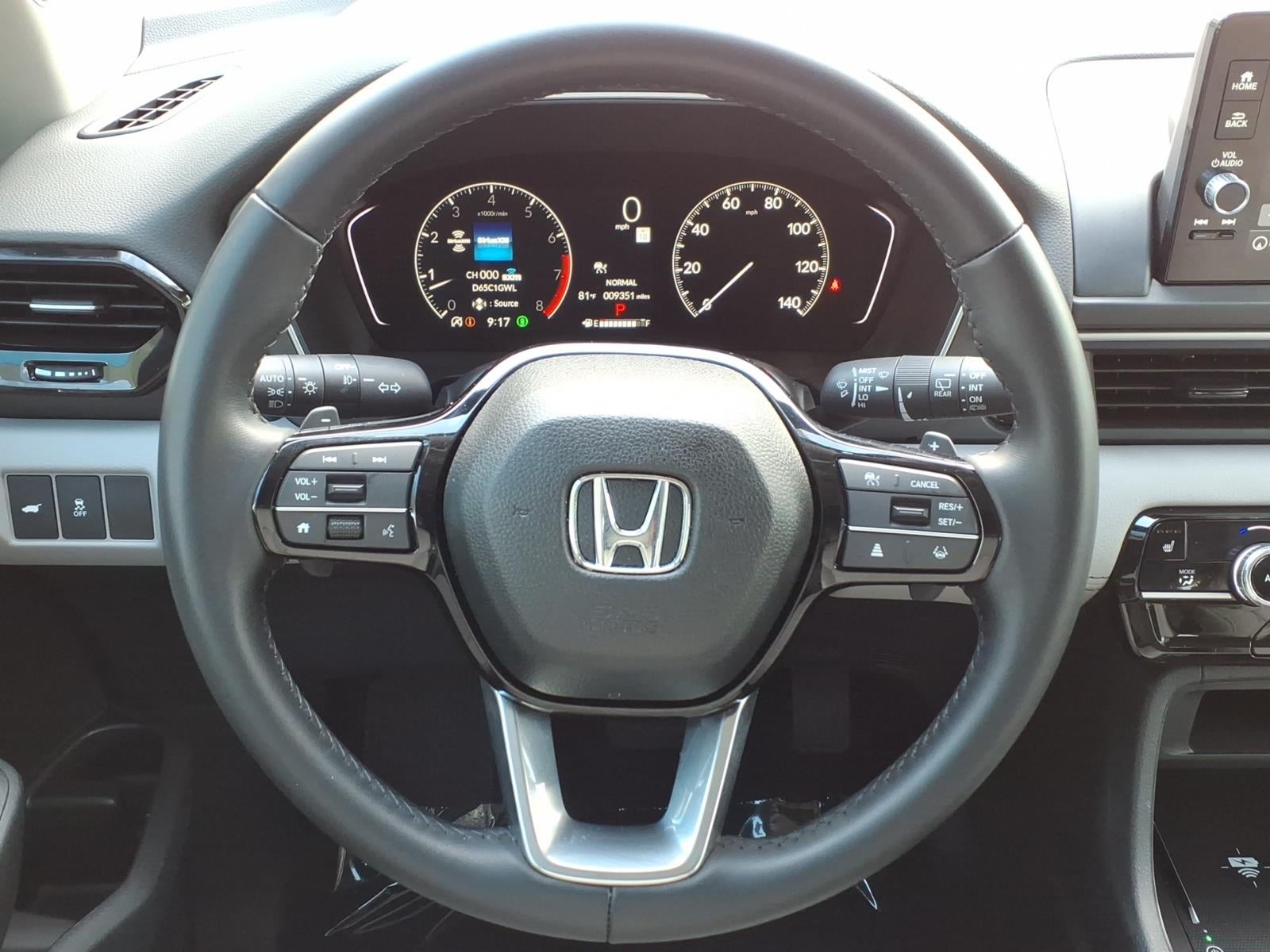 2025 Honda Pilot Touring 8 Passenger