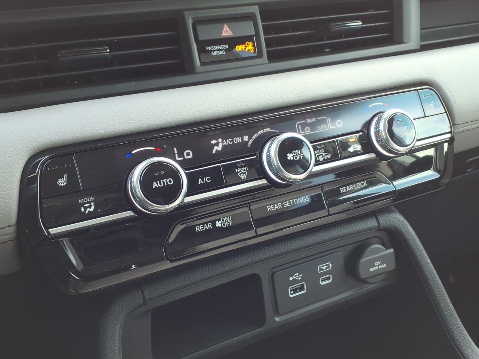 2025 Honda Pilot Touring 8 Passenger