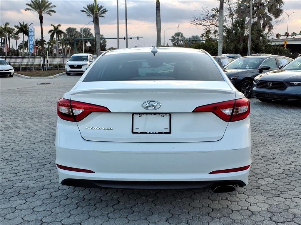 2017 Hyundai SONATA SE