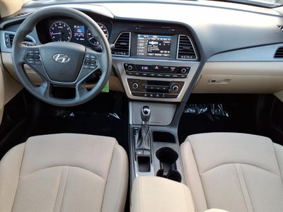 2017 Hyundai SONATA SE