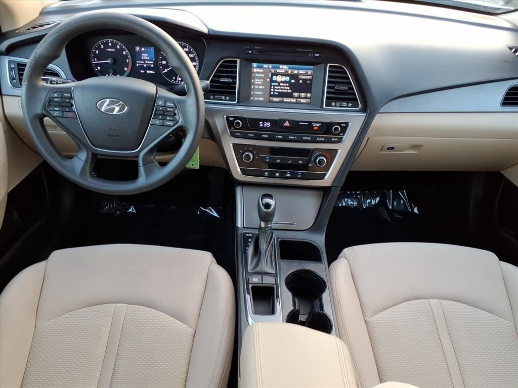 2017 Hyundai SONATA SE