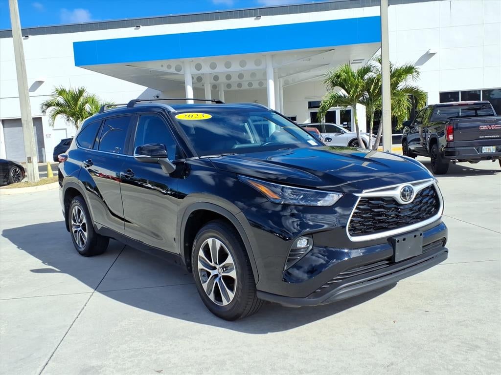 2023 Toyota Highlander XLE