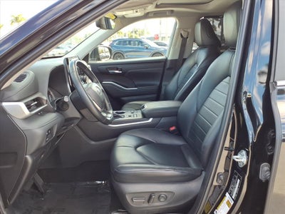 2023 Toyota Highlander XLE