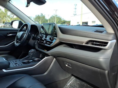 2023 Toyota Highlander XLE