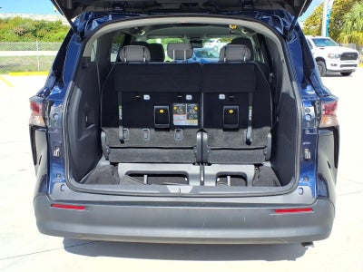 2024 Toyota Sienna LE 8 Passenger