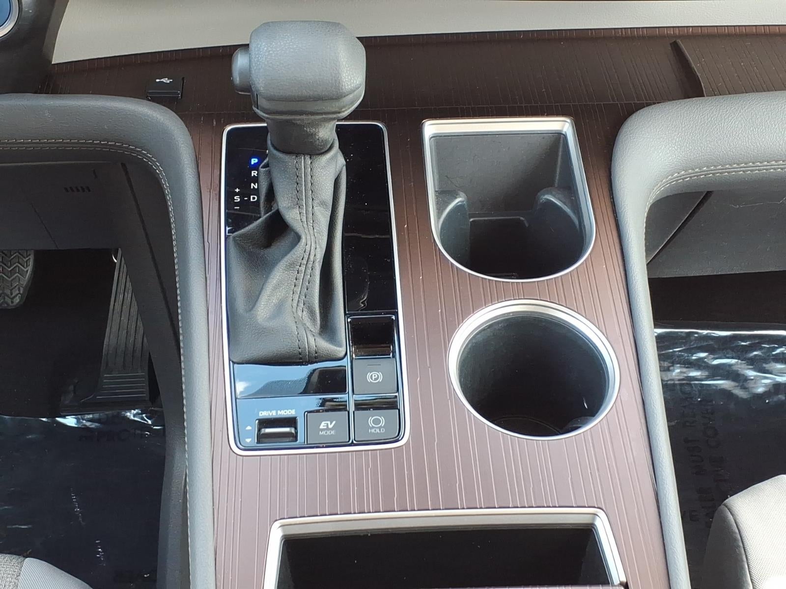 2024 Toyota Sienna LE 8 Passenger