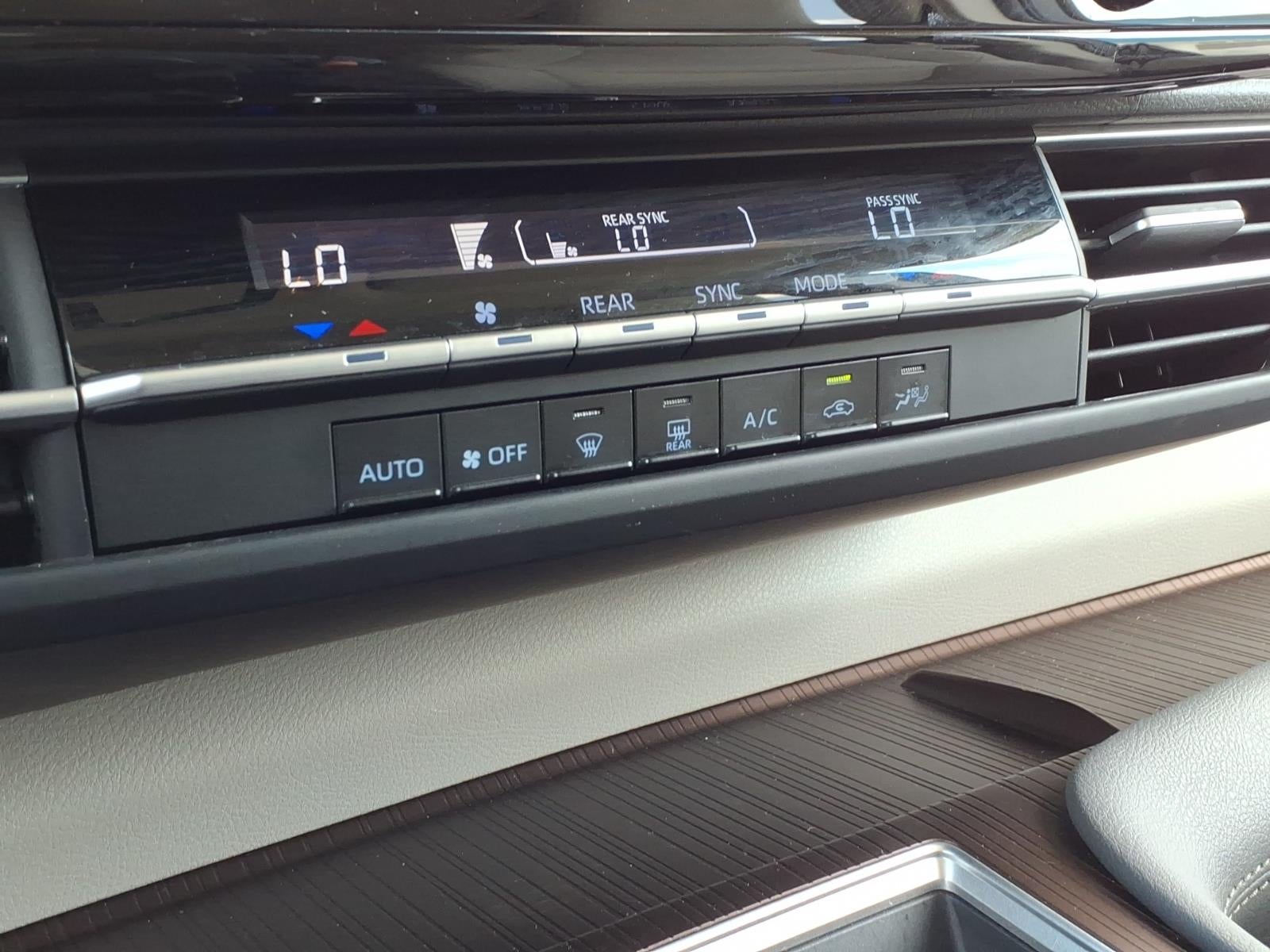 2024 Toyota Sienna LE 8 Passenger