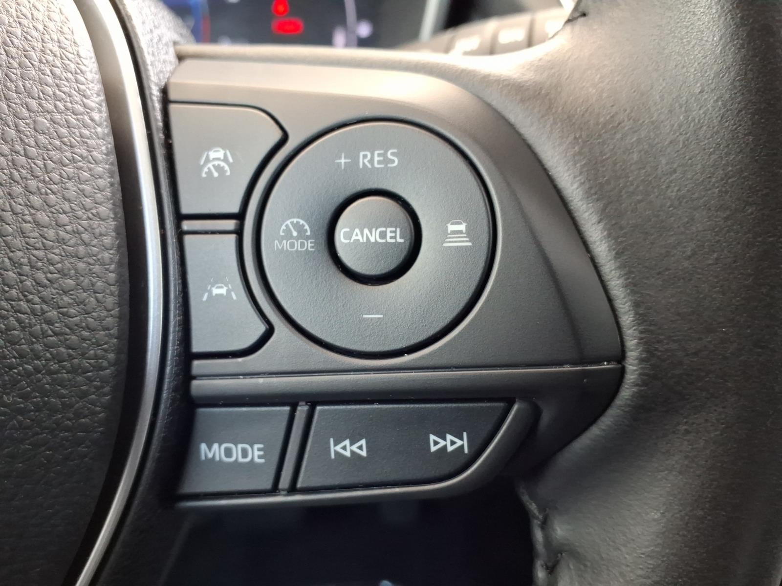 2023 Toyota Corolla Cross XLE
