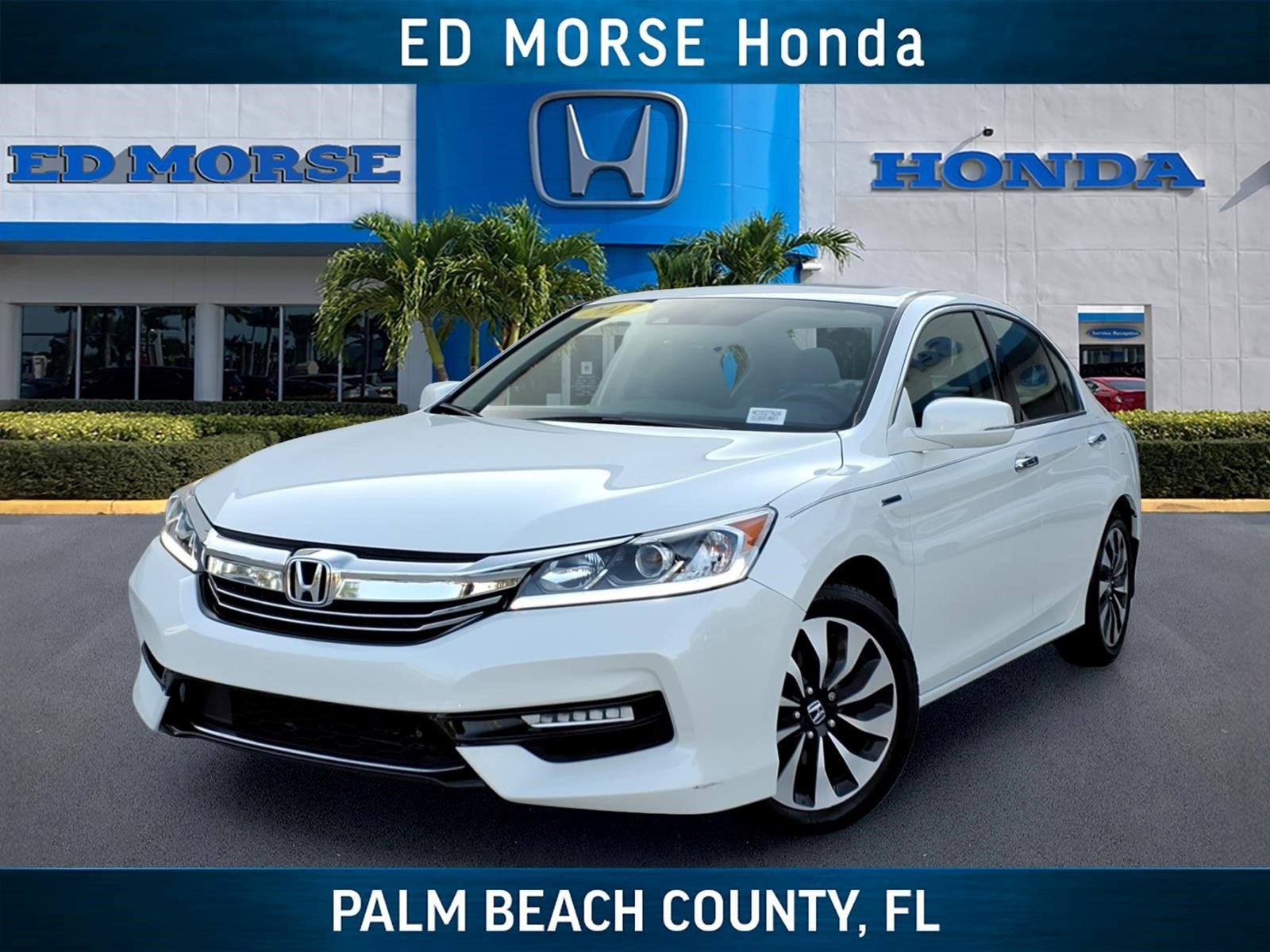 2017 Honda Accord Hybrid EX-L's photo