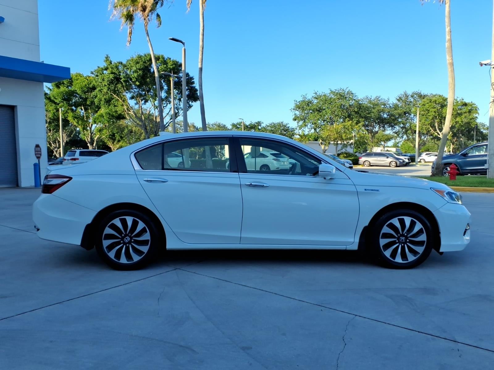 2017 Honda Accord Hybrid EX-L