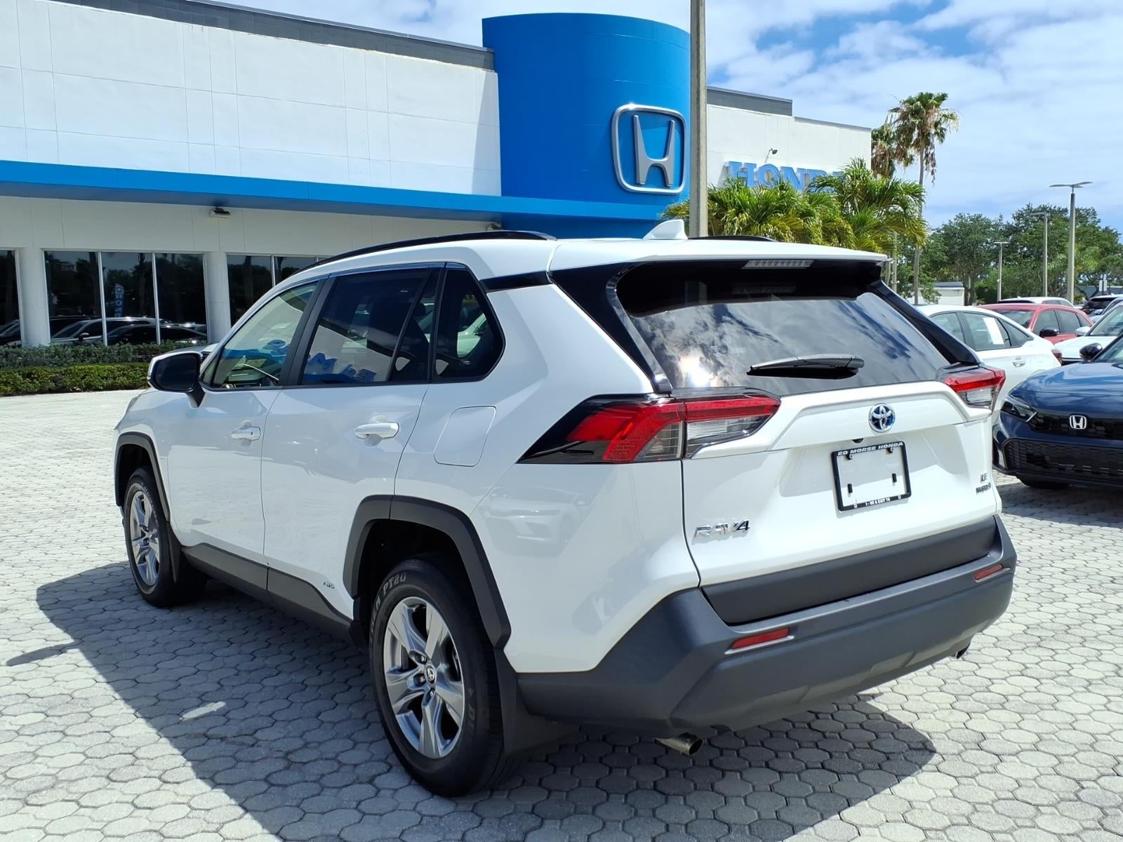 2023 Toyota RAV4 Hybrid LE