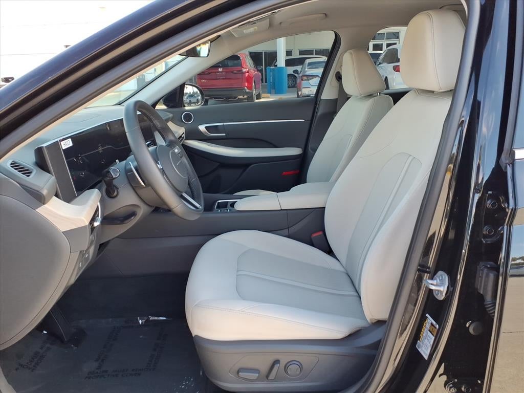 2025 Hyundai SONATA Hybrid SEL